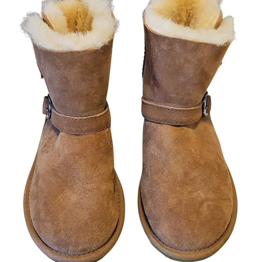 Tan Boots w/Buckles